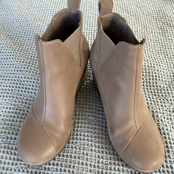TOMS Women’s Kelsey Wedge Boots 7.5 - Picture 2 of 7